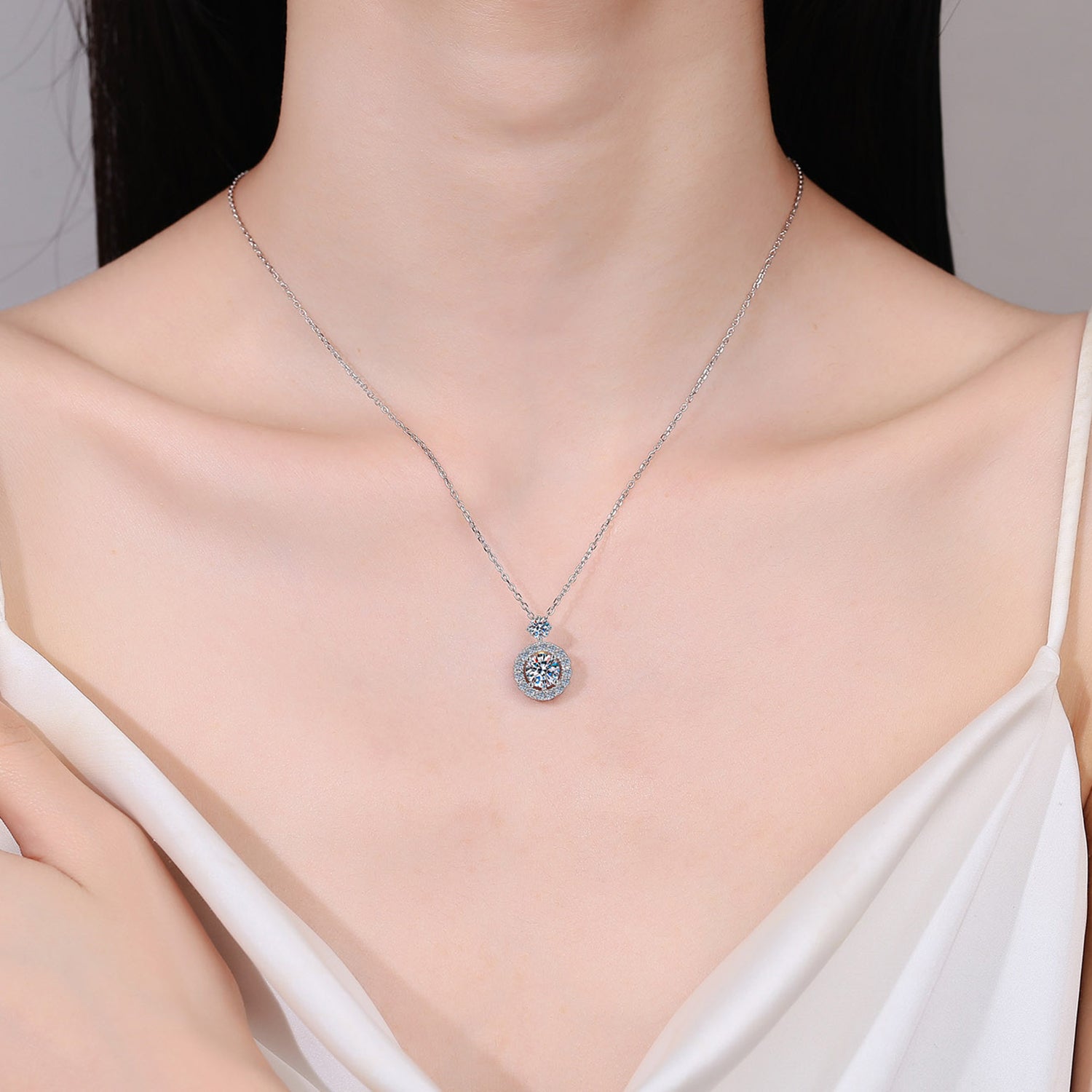 1 Carat Moissanite 925 Sterling Silver Necklace Neck