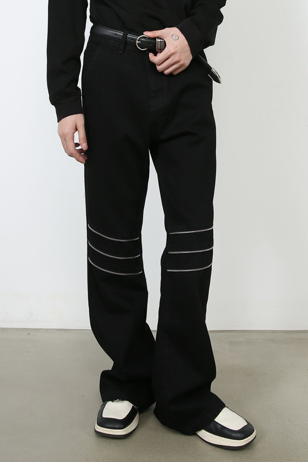 ac5d56aa-b966-4160-bdf8-b25c89db04c8-Max