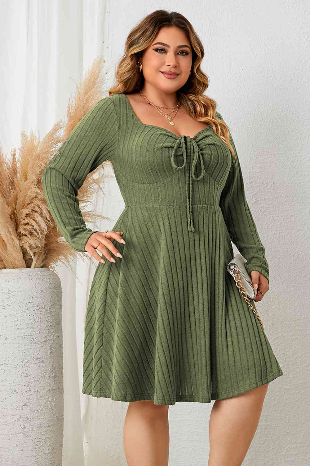 Plus Size Sweetheart Neck Long Sleeve Ribbed Dress Side