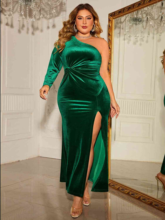 Plus Size One-Shoulder Twisted Split Dress Front